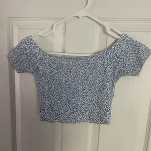 Hollister Off the Shoulder Floral Crop Top - XS